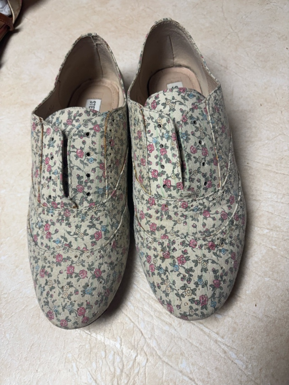 Steve Madden floral loafers